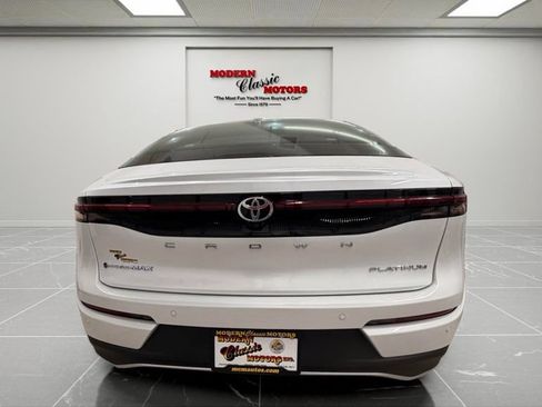 Used 2026 Toyota Crown Platinum AWD/4WD image 6