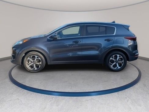 Used 2022 Kia Sportage LX image 8