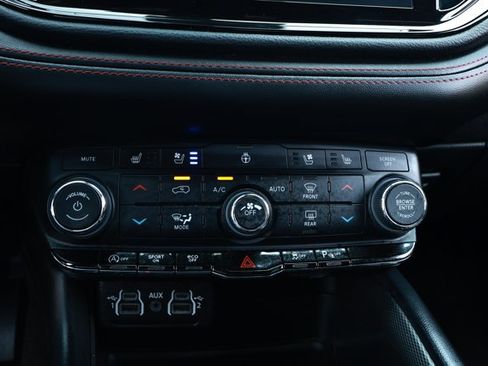 Certified 2024 Dodge Durango GT AWD/4WD image 18