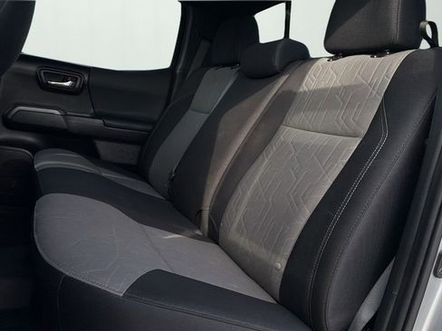 Used 2023 Toyota Tacoma TRD Off-Road image 10