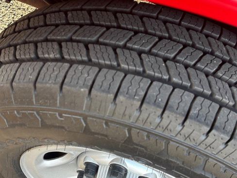 Used 2015 Chevrolet Express 2500 LS image 8