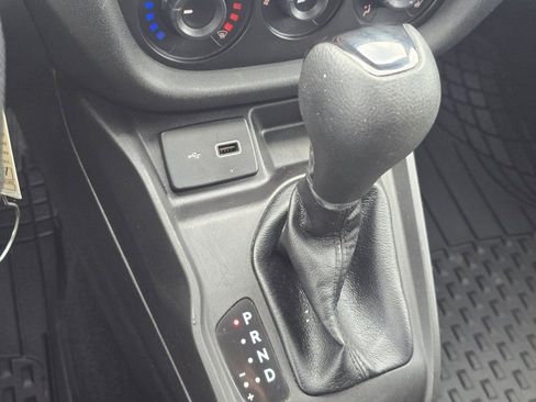 Used 2021 RAM ProMaster City Tradesman FWD image 28