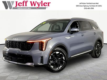 Used 2024 Kia Sorento S w/ Panoramic Sunroof Package