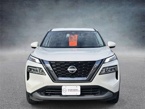 Used 2023 Nissan Rogue SV image 8