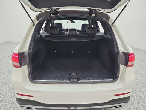 Used 2019 Mercedes-Benz GLC 300 image 18