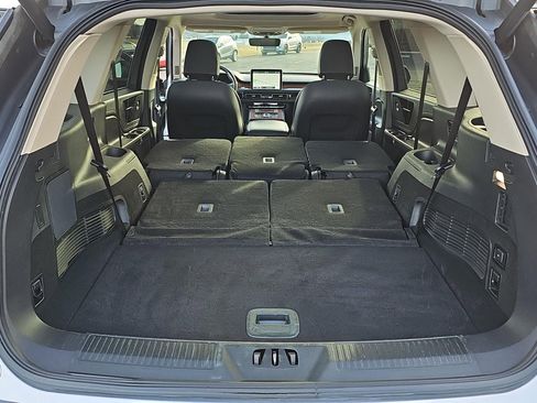 Used 2022 Lincoln Aviator Reserve w/ Elements Package Plus image 29