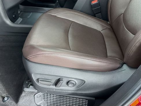 Used 2024 Toyota Sienna Platinum image 24