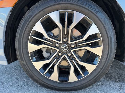 Used 2026 Honda Odyssey Elite image 13