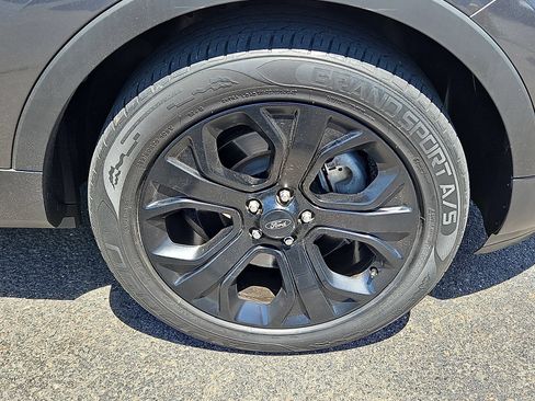 Certified 2019 Ford Explorer Sport AWD/4WD image 8
