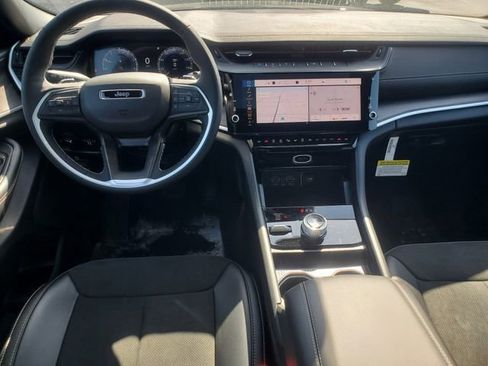 New 2026 Jeep Grand Cherokee Altitude AWD/4WD image 16
