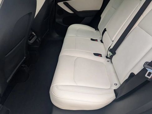 Used 2021 Tesla Model Y 2WD image 10