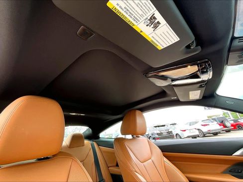Used 2022 BMW 430i Coupe w/ M Sport Package RWD image 12