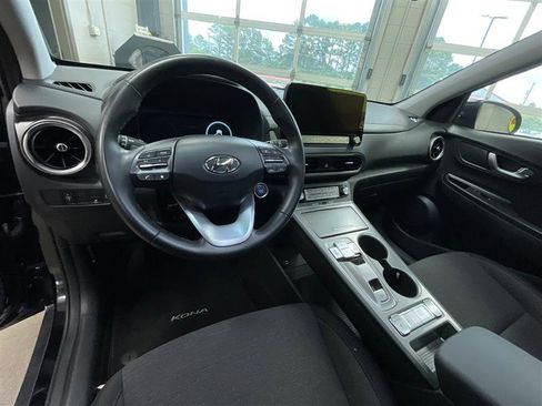 Used 2023 Hyundai Kona SEL FWD image 13