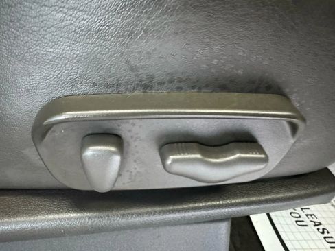 Used 2012 Nissan Frontier PRO-4X w/ Pro-4x Luxury Pkg image 14