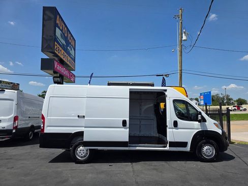 Used 2024 RAM ProMaster 3500 w/ Premium Convenience Group FWD image 5