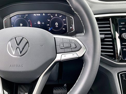 Used 2023 Volkswagen Atlas Cross Sport SEL image 12