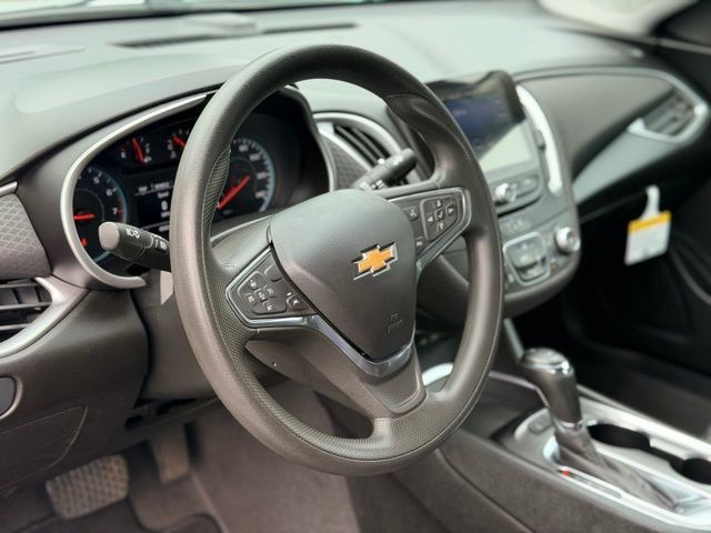 Used 2020 Chevrolet Malibu LS w/ Driver Confidence Package II FWD image 9