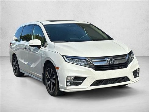 Used 2018 Honda Odyssey Elite image 3