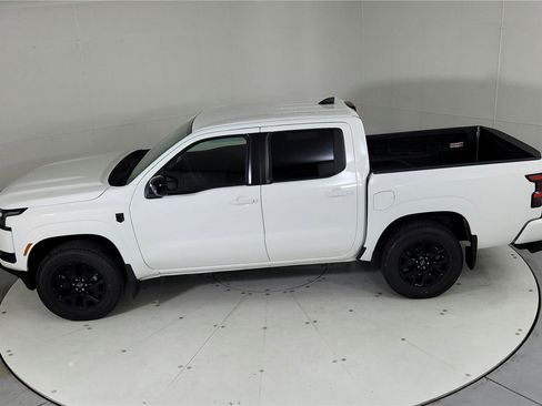 New 2026 Nissan Frontier SV w/ Tow Package image 41