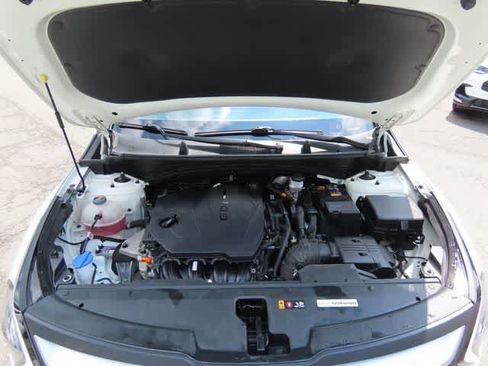 Used 2023 Kia Sportage LX AWD/4WD image 10