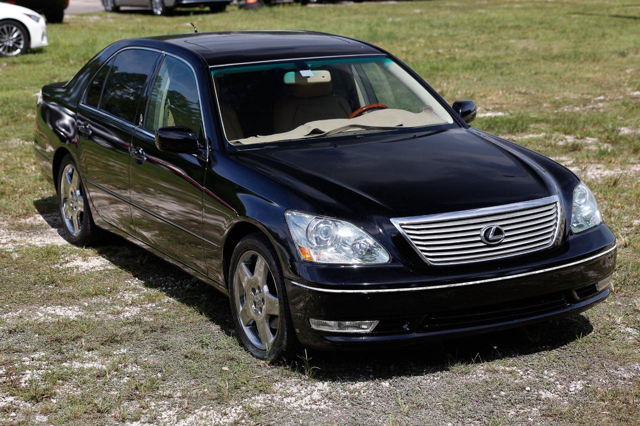 Used 2005 Lexus LS 430 w/ Premium Pkg RWD image 15