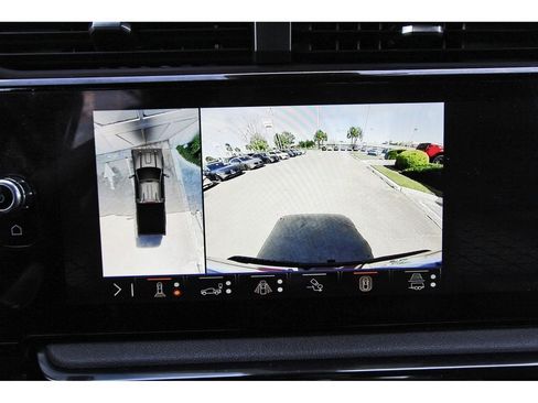 Used 2024 GMC Sierra 2500 AT4 w/ AT4 Preferred Package image 22