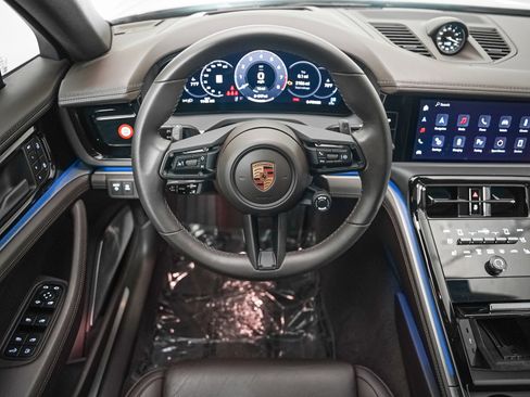 Certified 2025 Porsche Panamera 4S image 16