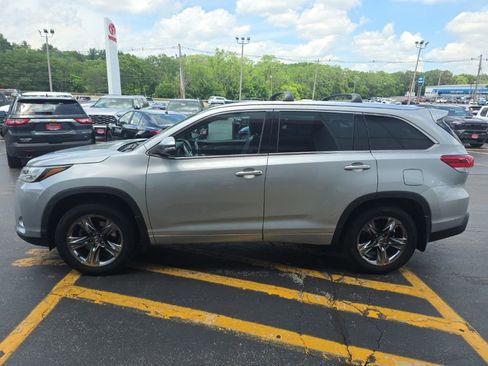 Used 2019 Toyota Highlander Limited Platinum AWD/4WD image 8