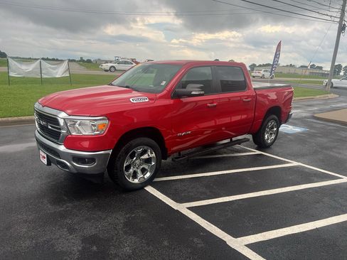 Used 2019 RAM 1500 Big Horn AWD/4WD image 2