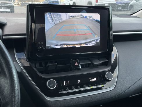 Used 2024 Toyota Corolla LE image 17