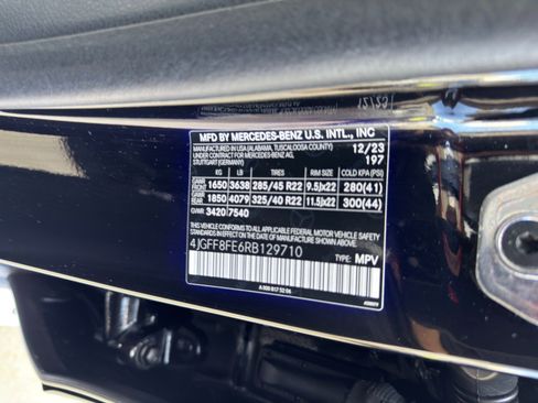 Used 2024 Mercedes-Benz GLS 580 4MATIC image 51