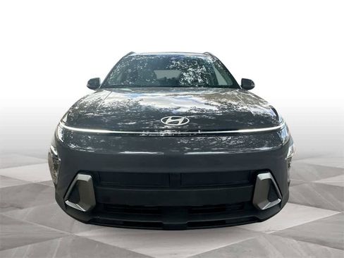 Used 2024 Hyundai Kona SEL image 3