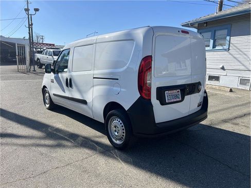 Used 2018 RAM ProMaster City Tradesman image 5