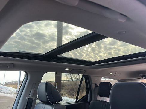 Used 2023 Honda Pilot Elite image 25