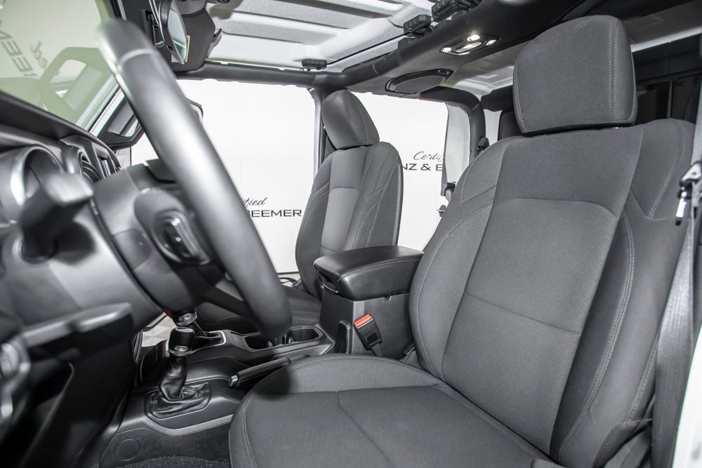 Used 2023 Jeep Gladiator Sport AWD/4WD image 10