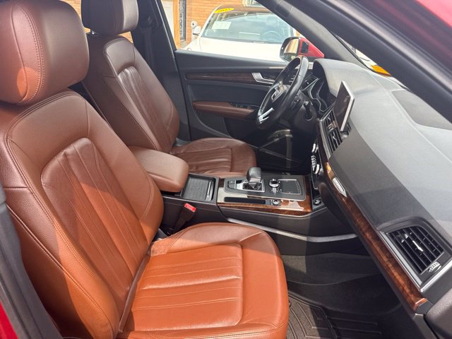 Used 2019 Audi Q5 Prestige w/ Premium Plus Package AWD/4WD image 22