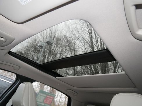 Certified 2024 Nissan Ariya AWD image 32