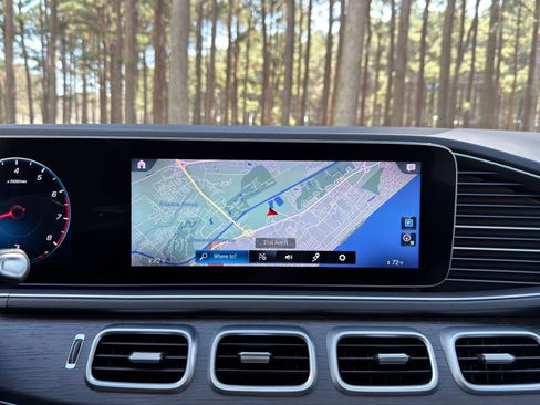 Certified 2020 Mercedes-Benz GLE 350 4MATIC image 4