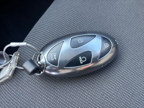 Used 2025 Hyundai Kona SEL image 22