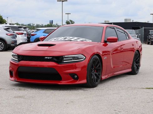 Used 2017 Dodge Charger R/T Scat Pack w/ Beats Audio Group RWD image 6