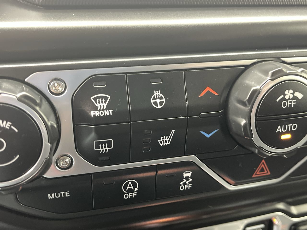 Used 2018 Jeep Wrangler Unlimited Sport S AWD/4WD image 20