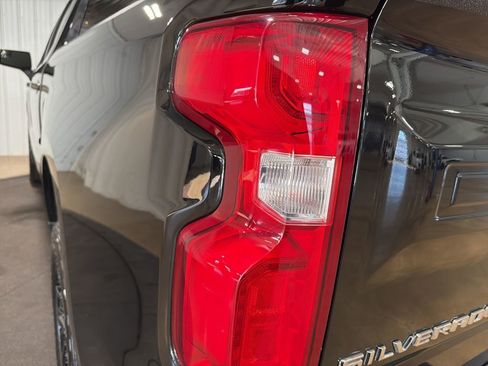 Used 2024 Chevrolet Silverado 1500 RST image 15