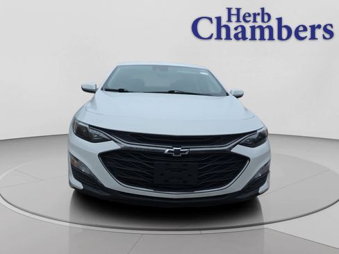 Used 2024 Chevrolet Malibu LT w/ Sport Edition FWD image 2