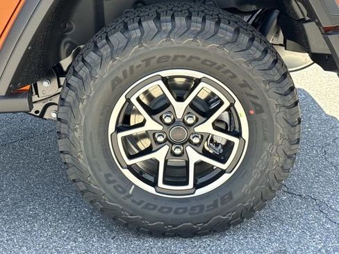 New 2026 Jeep Wrangler Unlimited Rubicon AWD/4WD image 42