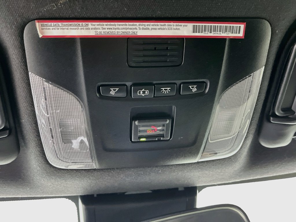 Used 2022 Toyota Corolla SE FWD image 18
