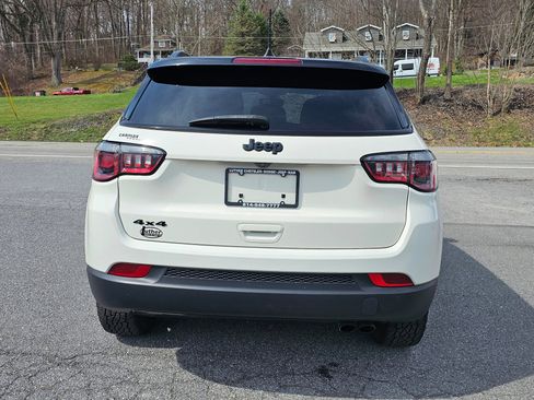 Used 2020 Jeep Compass Latitude image 14