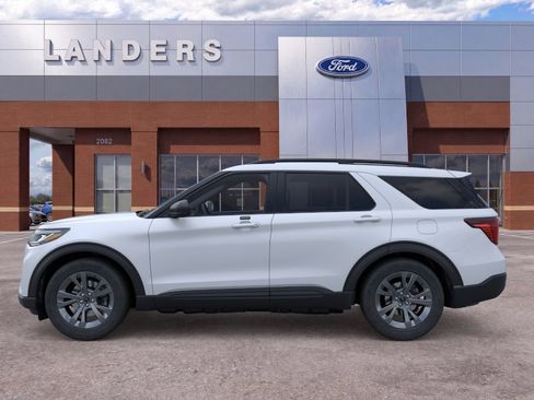 New 2026 Ford Explorer Active w/ Active Comfort Package AWD/4WD image 3