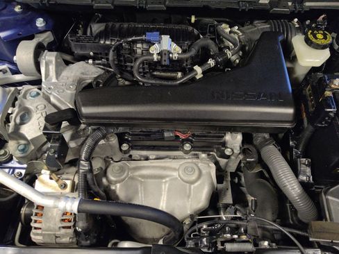 Used 2017 Nissan Rogue SV image 30