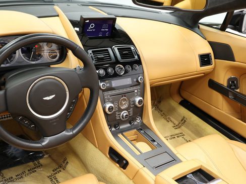 Used 2012 Aston Martin V8 Vantage Roadster image 47