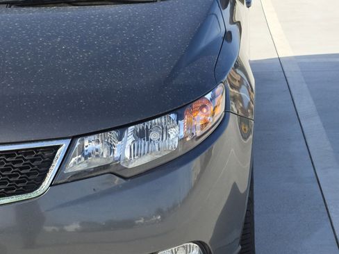 Used 2013 Kia Forte SX image 11